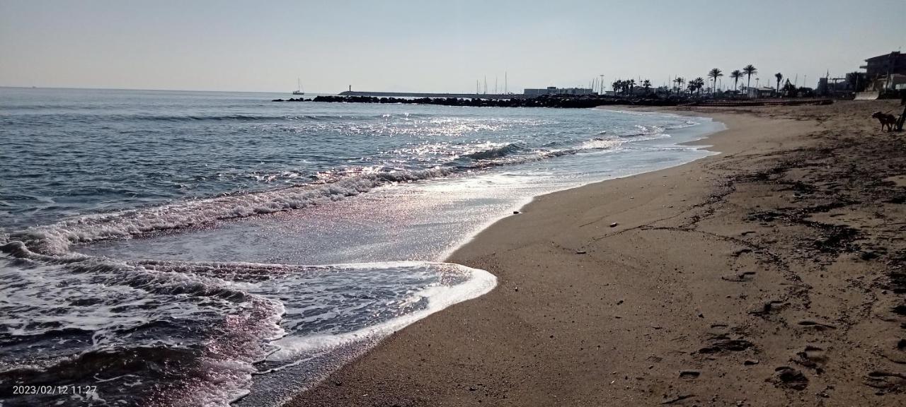 Le Liberte Plage Et Port Saint-Cyprien  Ngoại thất bức ảnh